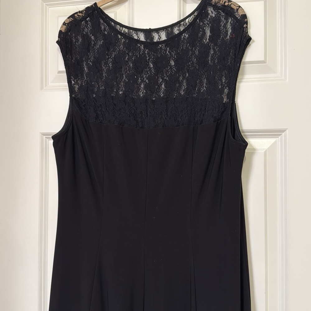 Kasper Black Dress with Lace - Picture 3 of 3
